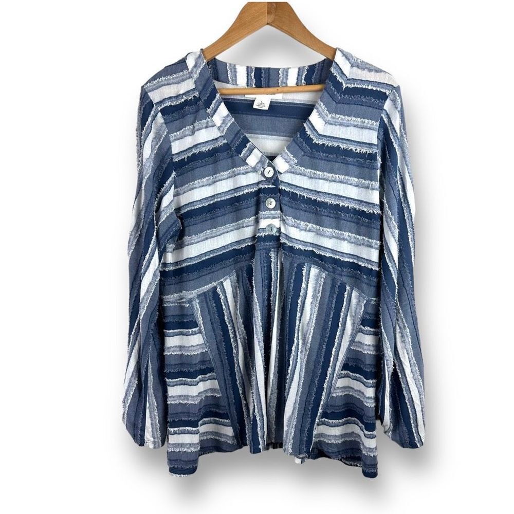 Skye’s‎ The Limit V-Neck Blue Stripe Shirt Size L